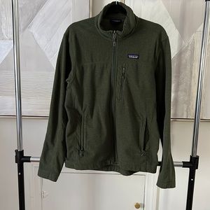 Mens olive green Patagonia mid layer jacket